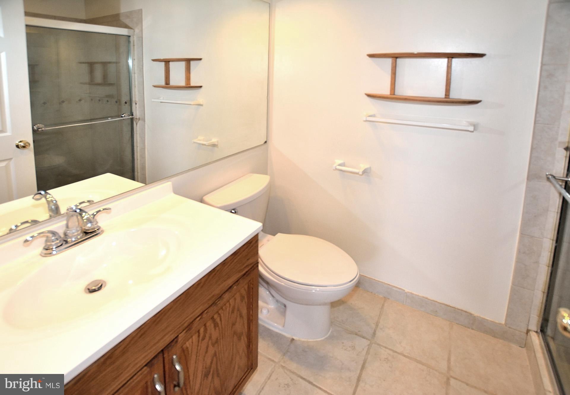 13928 Riding Loop Drive North Potomac, MD 20878 - Photo 20 of 29 Bath