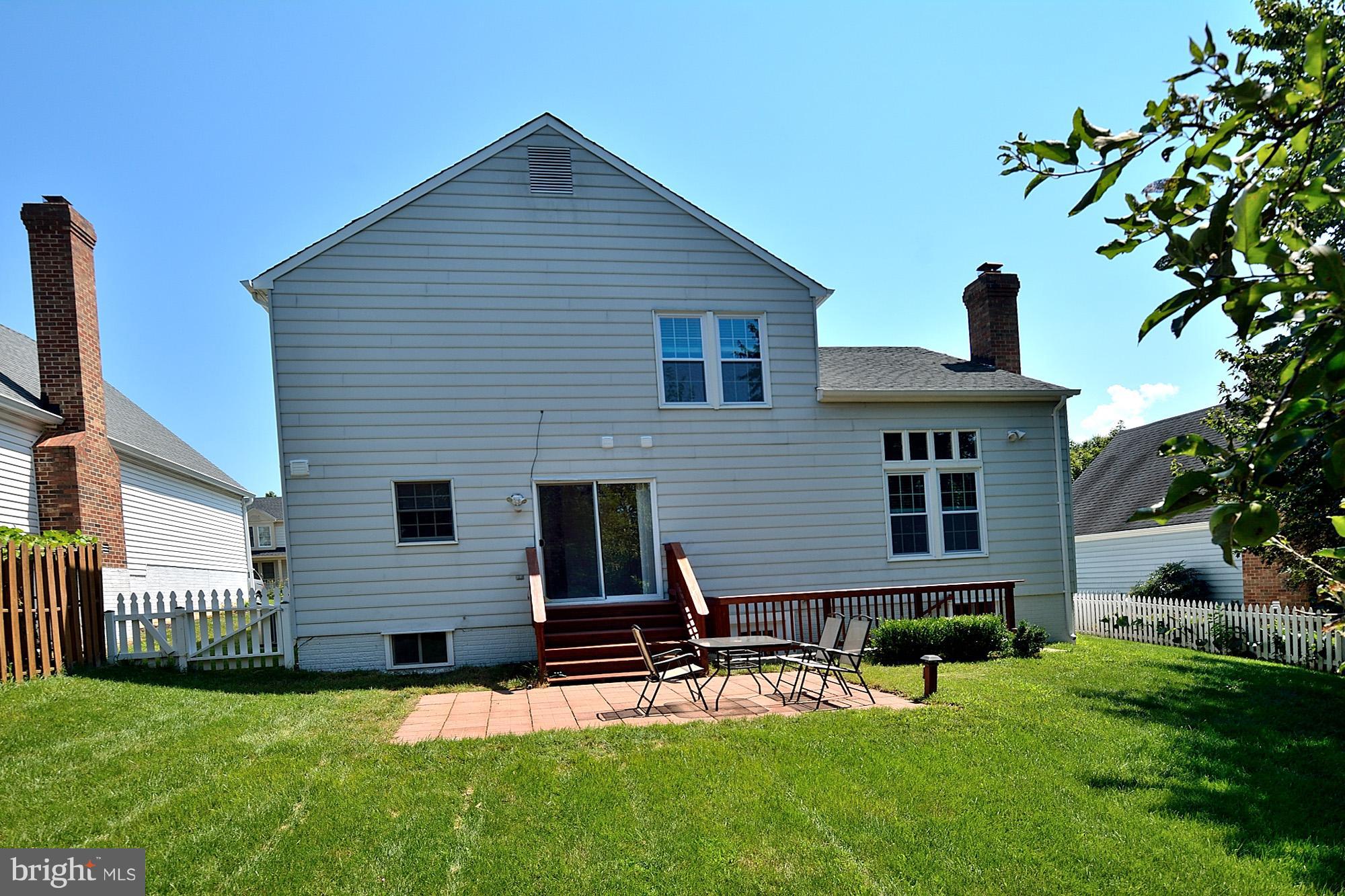 13928 Riding Loop Drive North Potomac, MD 20878 - Photo 25 of 29 Exterior (Rear)