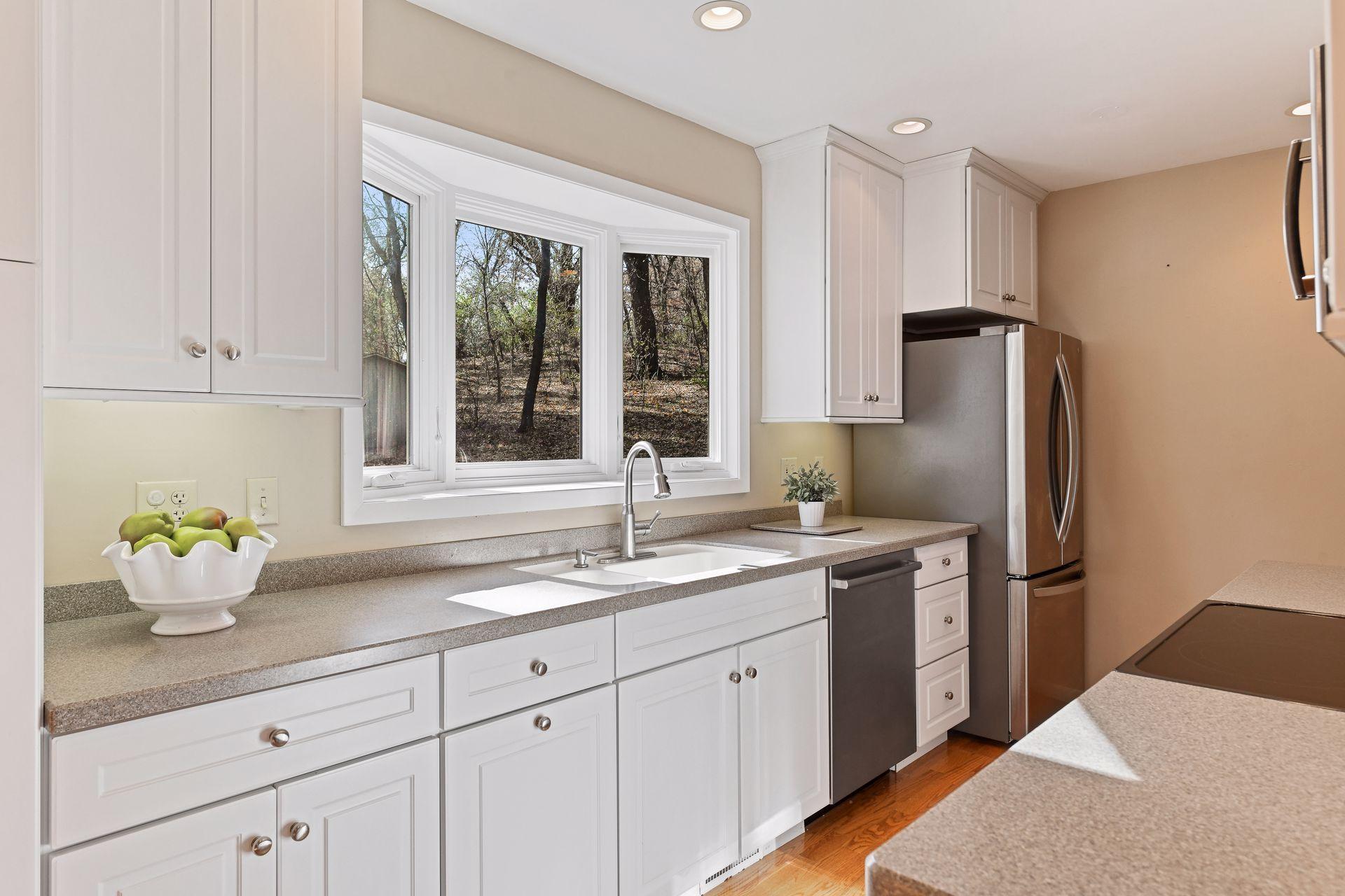 14625 Spring Lake Road Minnetonka, MN 55345 - Photo 11 of 32 Gallery Image 11