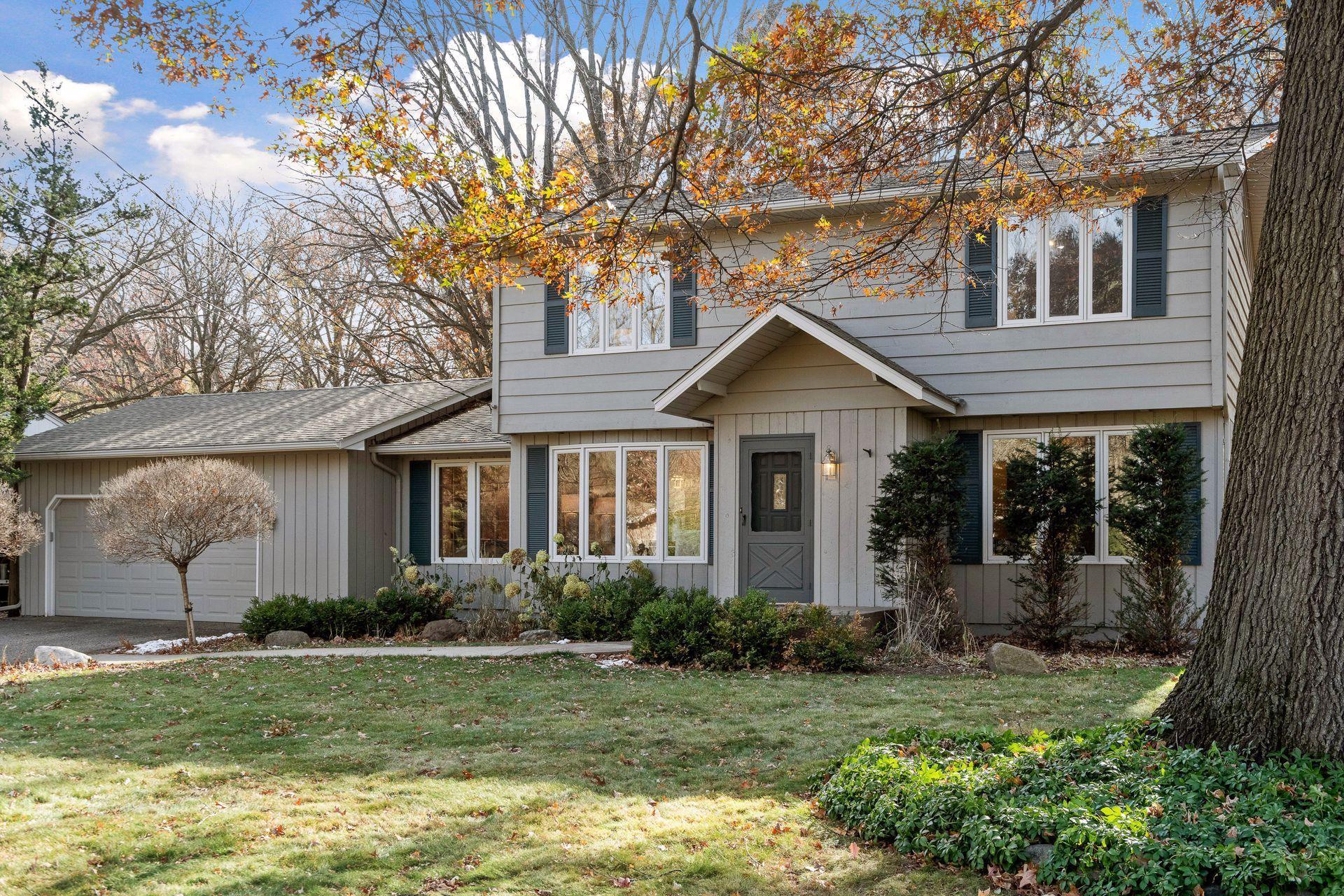 14625 Spring Lake Road Minnetonka, MN 55345 - Photo 3 of 32 Gallery Image 3