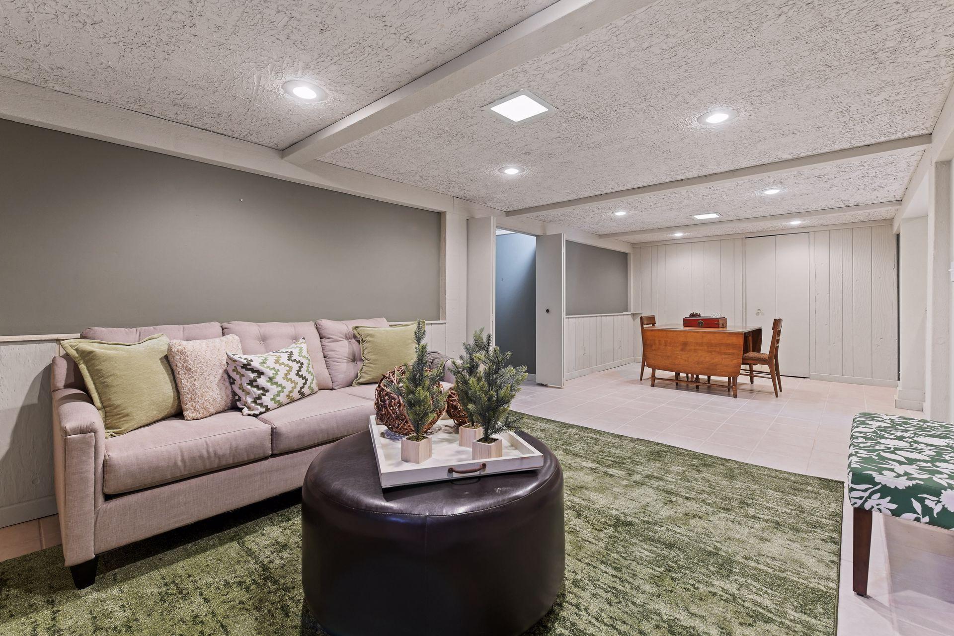 14625 Spring Lake Road Minnetonka, MN 55345 - Photo 26 of 32 Gallery Image 26