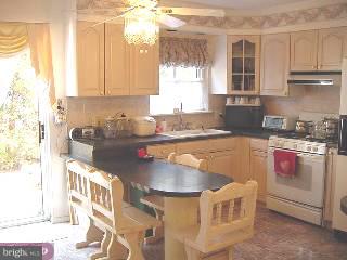 521 Toll Road Oreland, PA 19075 - Photo 4 of 6 Gallery Image 4