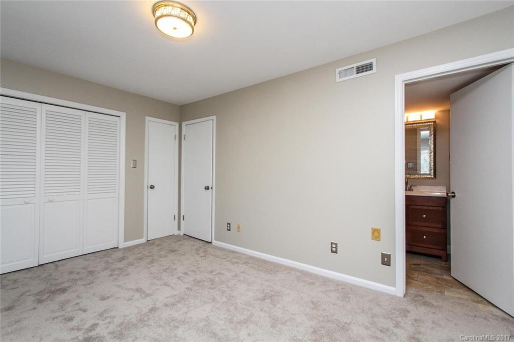2225 Rexford Road, Unit 2225E Charlotte, NC 28211 - Photo 14 of 23 Gallery Image 14