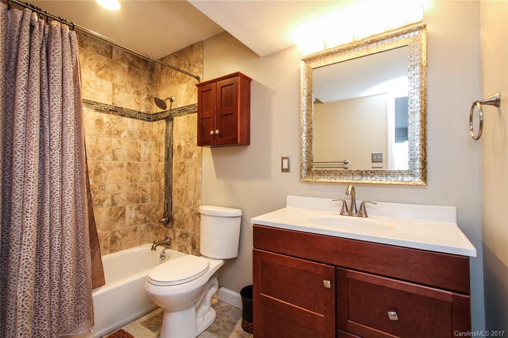 2225 Rexford Road, Unit 2225E Charlotte, NC 28211 - Photo 17 of 23 Gallery Image 17