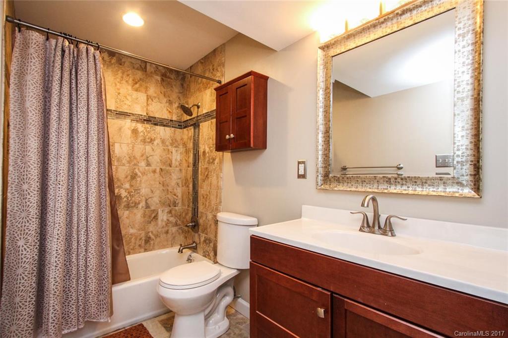 2225 Rexford Road, Unit 2225E Charlotte, NC 28211 - Photo 18 of 23 Gallery Image 18