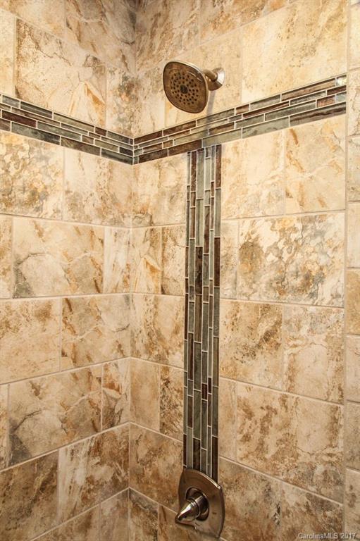 2225 Rexford Road, Unit 2225E Charlotte, NC 28211 - Photo 19 of 23 Gallery Image 19