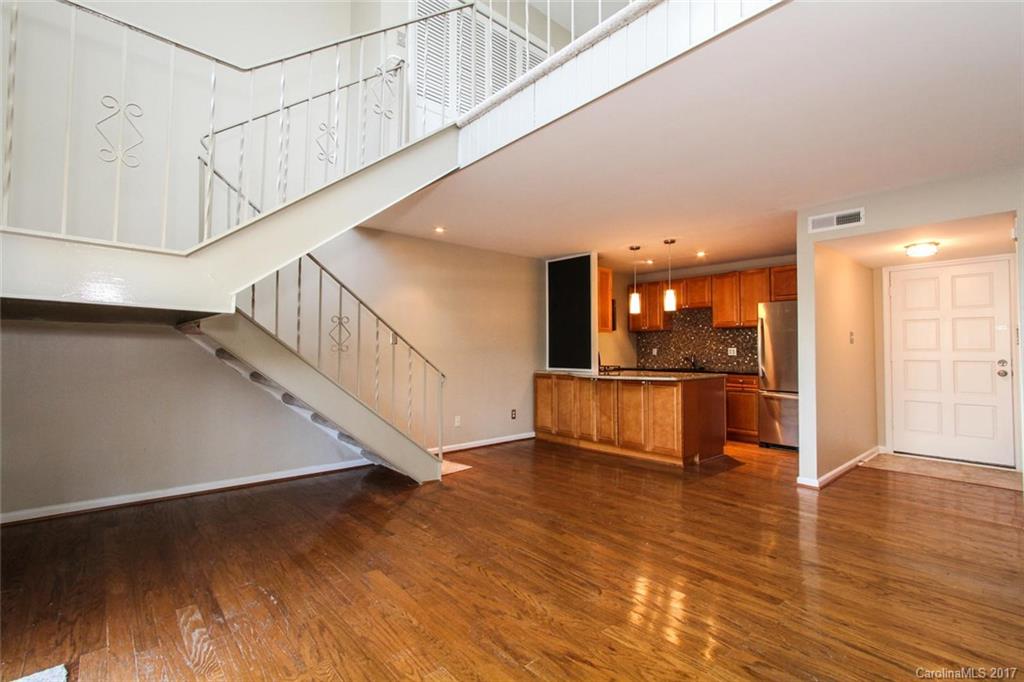 2225 Rexford Road, Unit 2225E Charlotte, NC 28211 - Photo 3 of 23 Gallery Image 3
