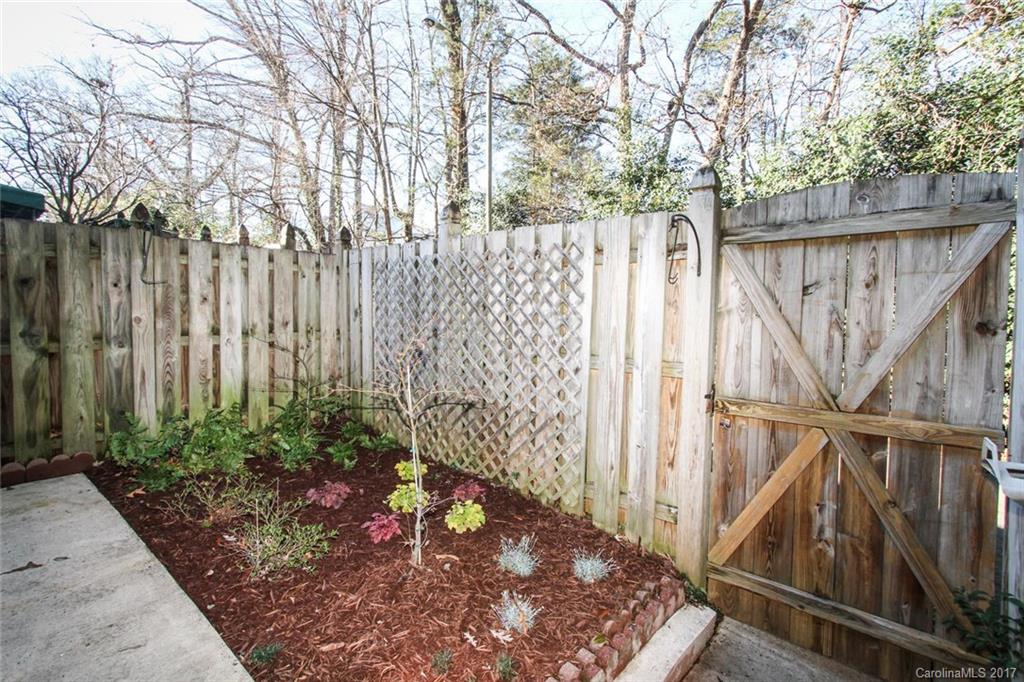 2225 Rexford Road, Unit 2225E Charlotte, NC 28211 - Photo 21 of 23 Gallery Image 21