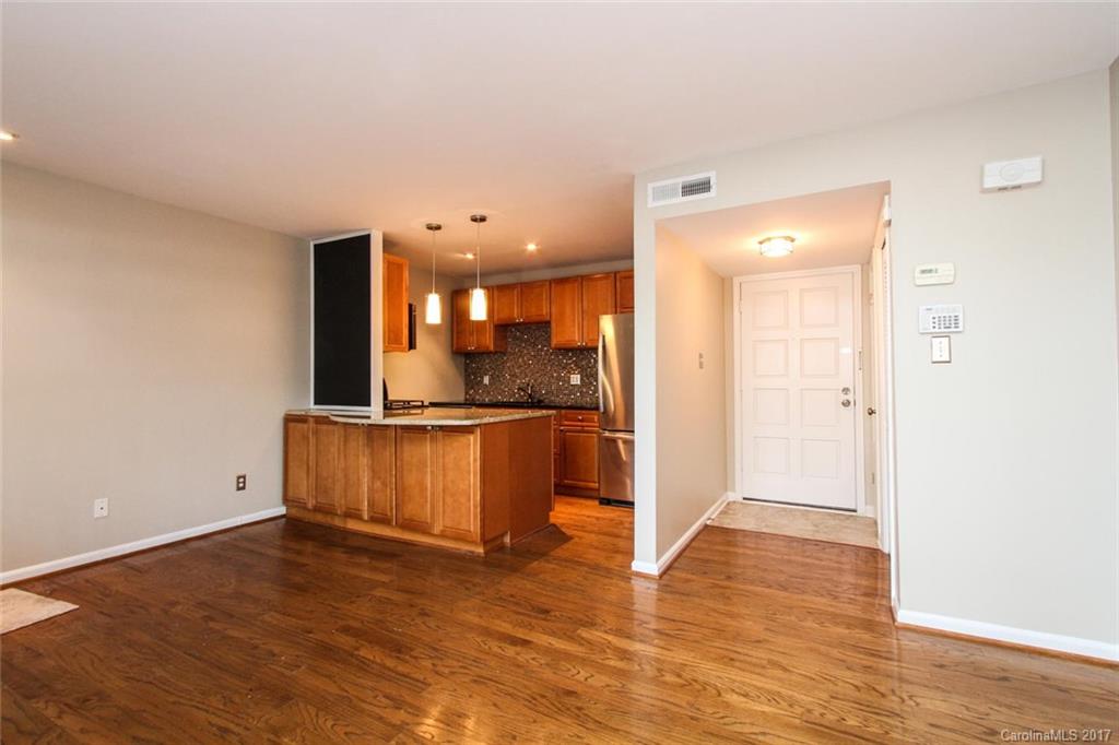 2225 Rexford Road, Unit 2225E Charlotte, NC 28211 - Photo 6 of 23 Gallery Image 6