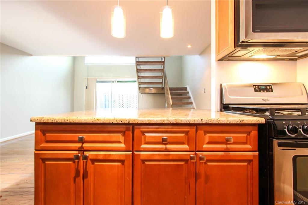 2225 Rexford Road, Unit 2225E Charlotte, NC 28211 - Photo 10 of 23 Gallery Image 10