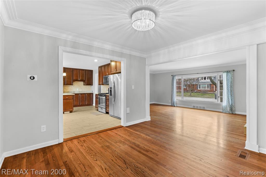 1445 Belmont Street Dearborn, MI 48128 - Photo 18 of 33