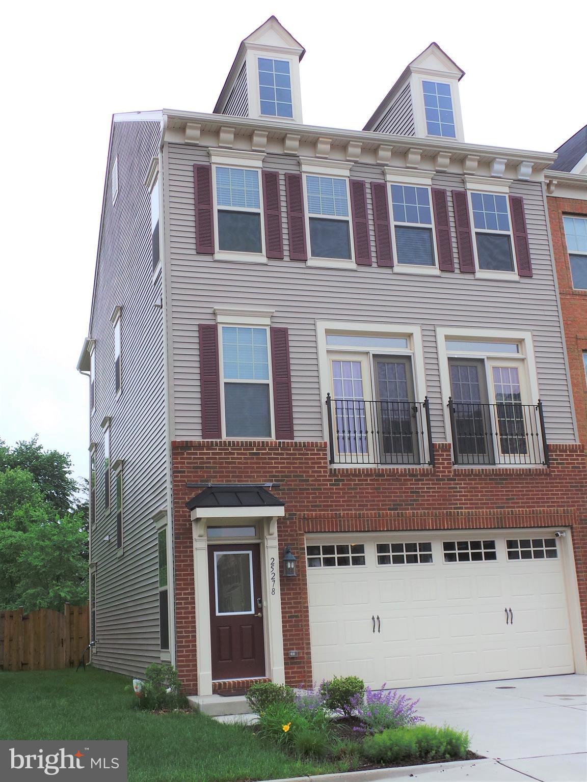 25278 Arrowroot Terrace Chantilly, VA 20152 - Photo 1 of 30 Exterior (Front)