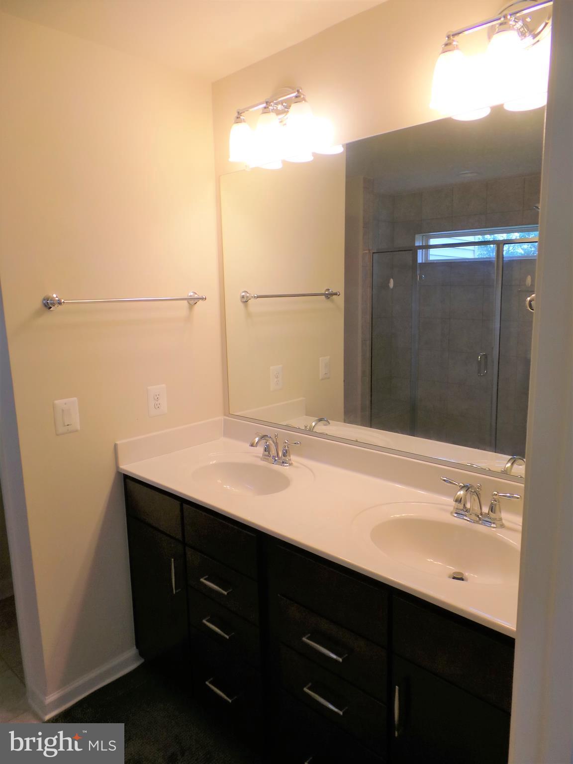 25278 Arrowroot Terrace Chantilly, VA 20152 - Photo 21 of 30 M BR Bath