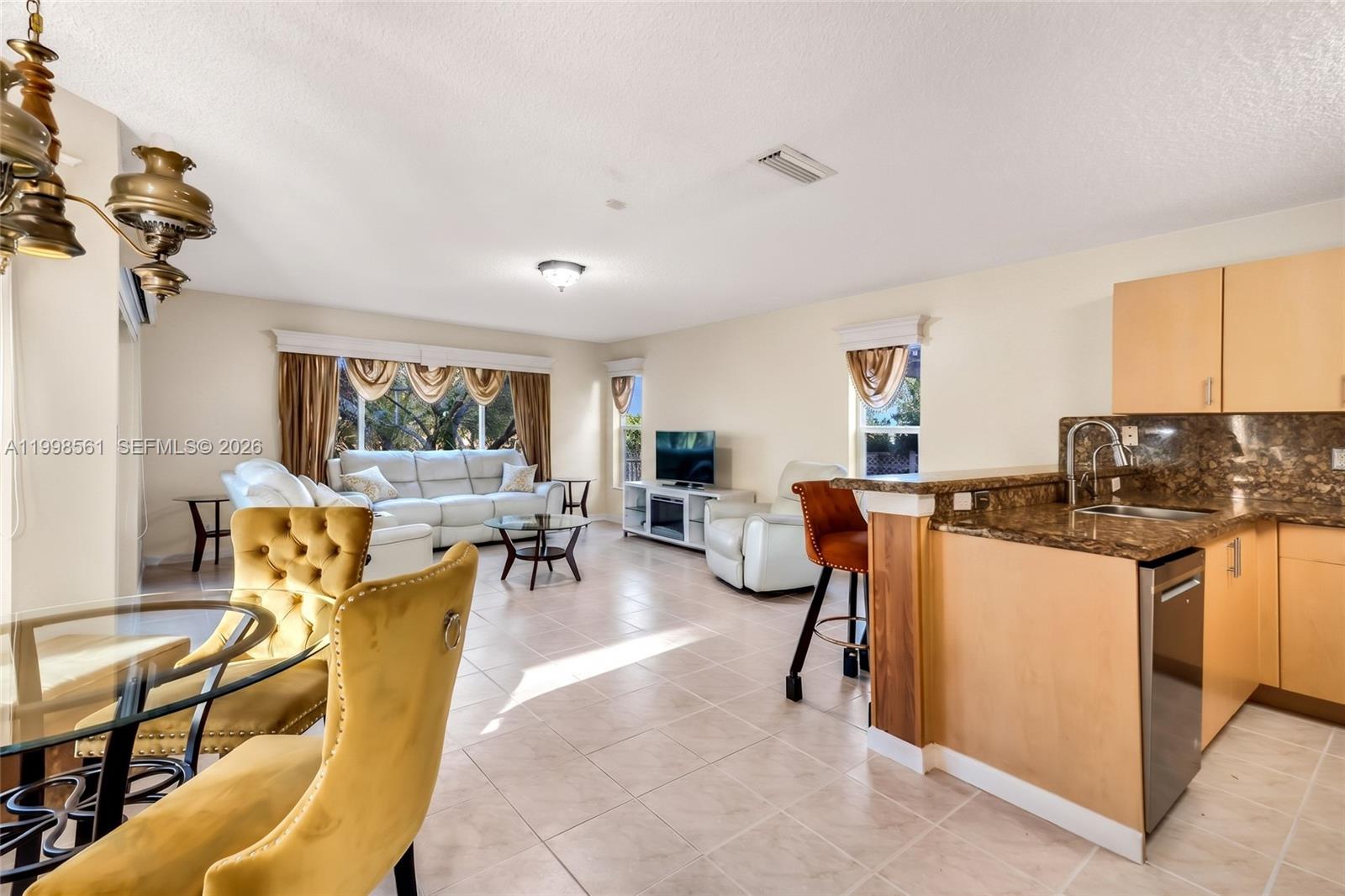 1941 Southwest 148th Way Miramar, FL 33027 - Photo 10 of 49 Photo 10