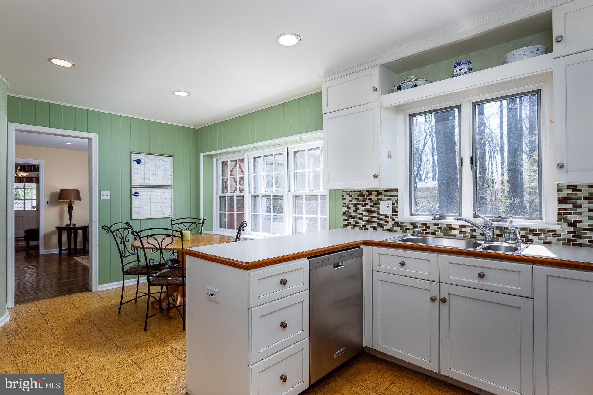 23 Sunset Road Trenton, NJ 08648 - Photo 17 of 38