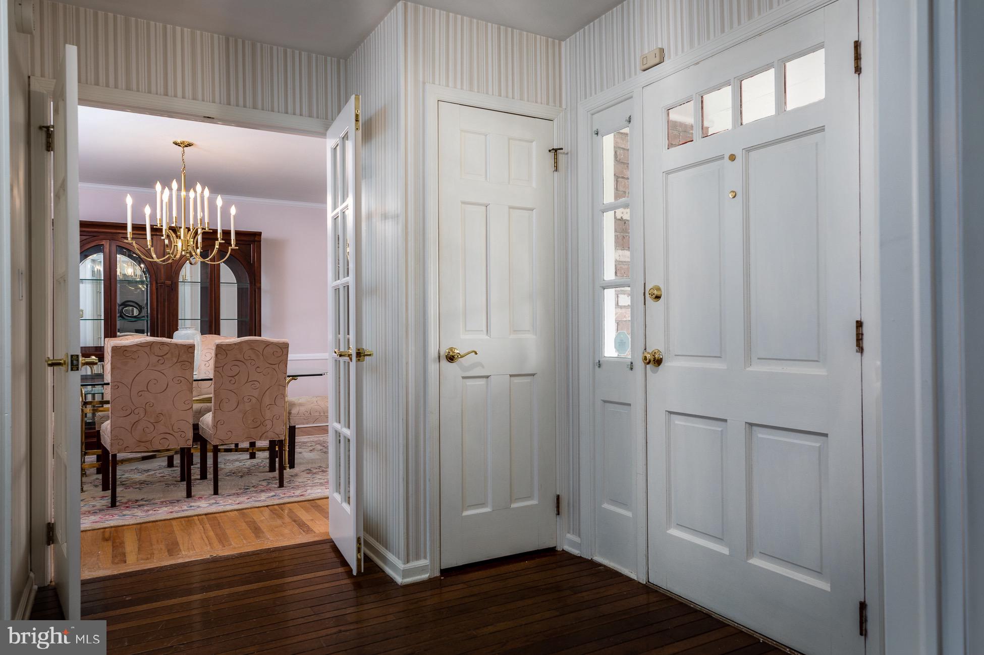 23 Sunset Road Trenton, NJ 08648 - Photo 8 of 38