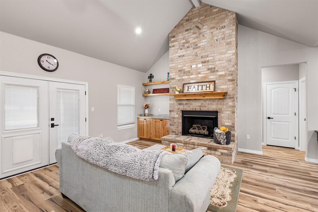 1446 Faulkner Road Sunset, TX 76270 - Photo 14 of 40