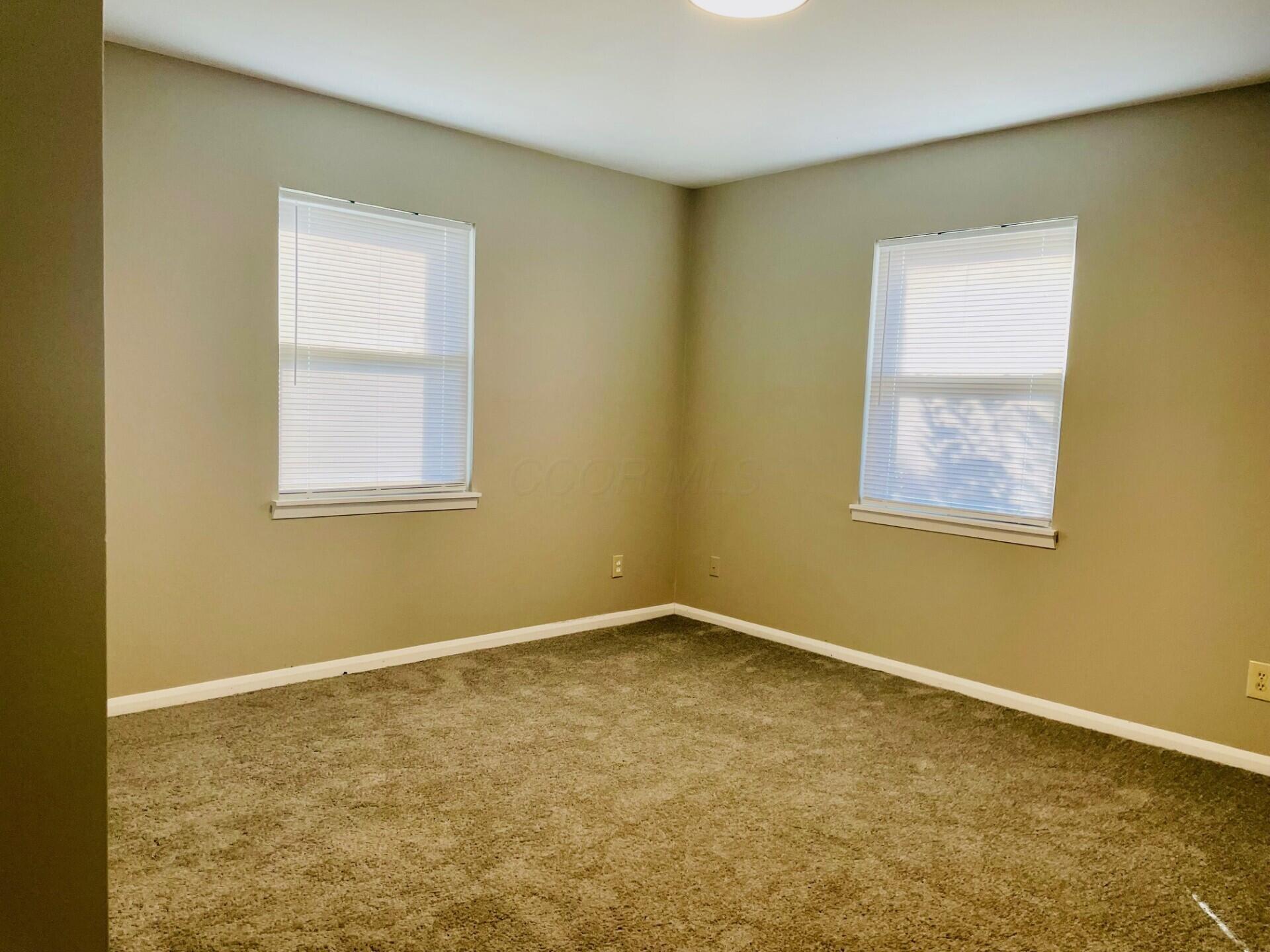 2856 Eastminster Road Columbus, OH 43209 - Photo 11 of 14