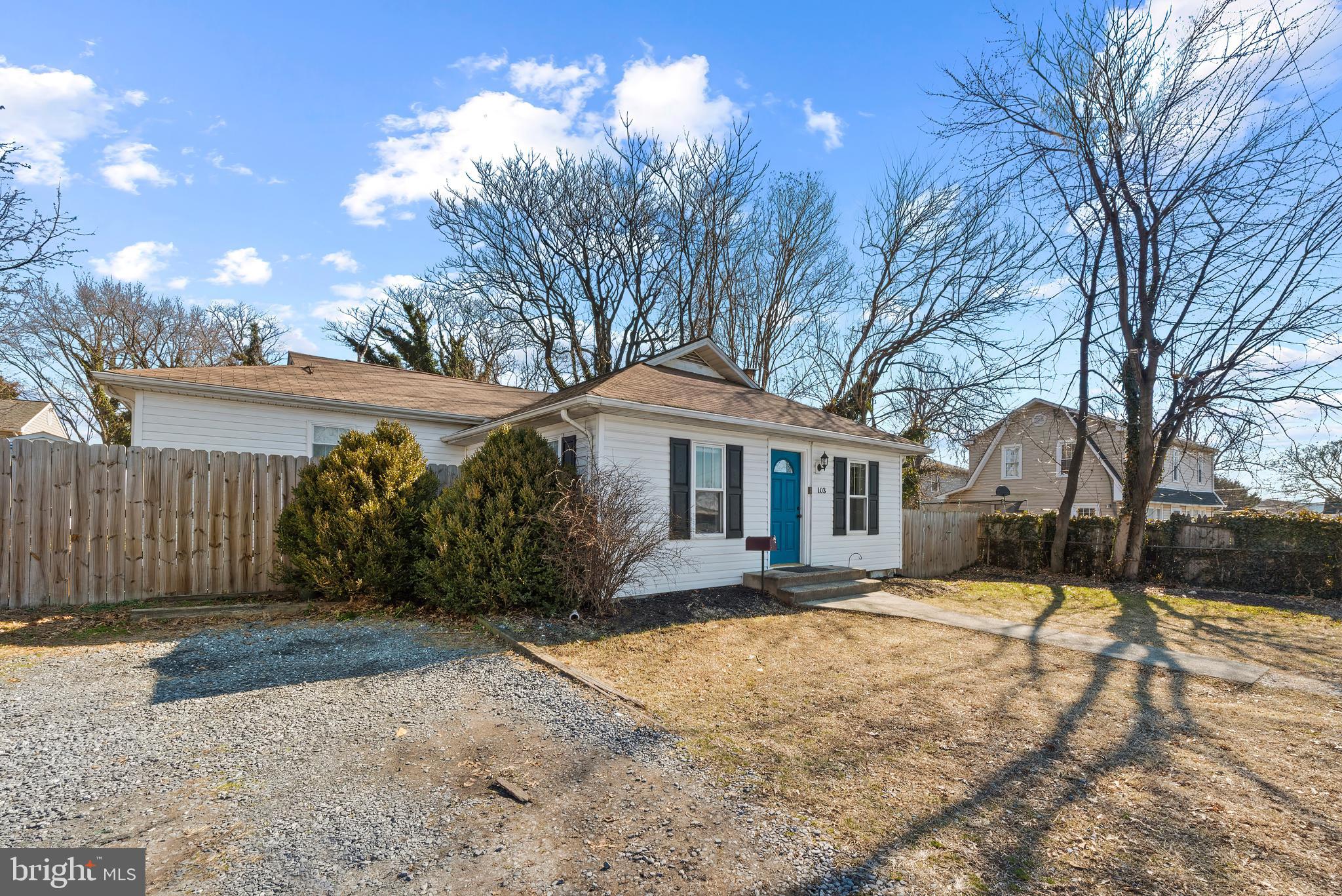 103 Arundel Road Pasadena, MD 21122 - Photo 2 of 29