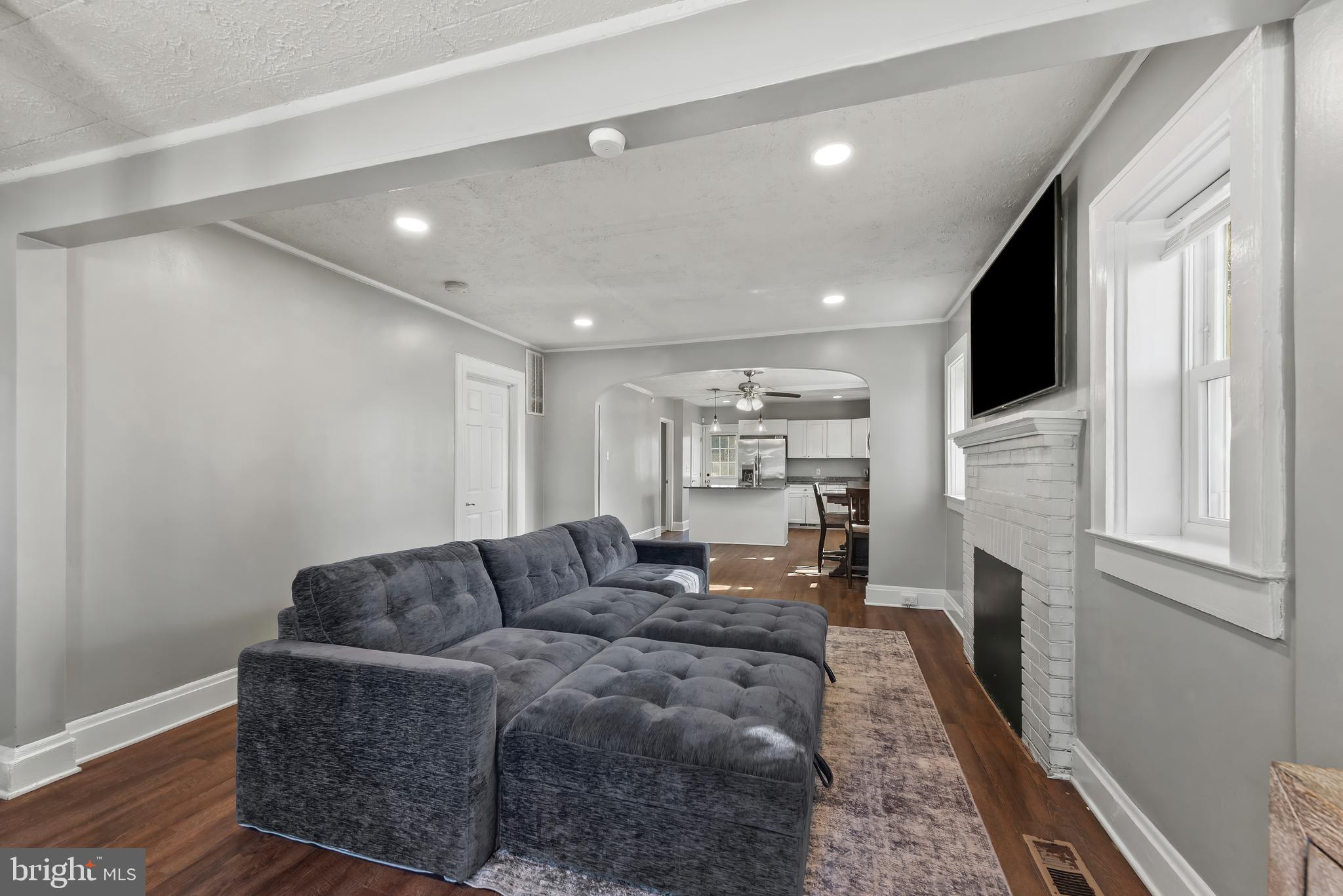 103 Arundel Road Pasadena, MD 21122 - Photo 8 of 29