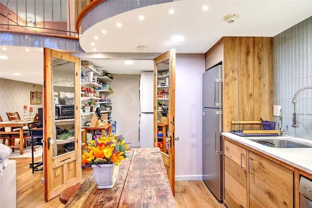 $549,000 | 10 Exchange Court, Unit 203, Pawtucket, RI 02860