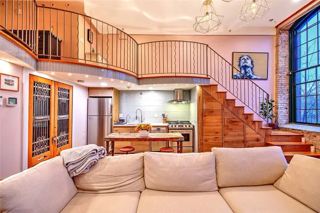 $549,000 | 10 Exchange Court, Unit 203, Pawtucket, RI 02860