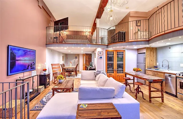 $549,000 | 10 Exchange Court, Unit 203, Pawtucket, RI 02860