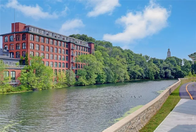 $549,000 | 10 Exchange Court, Unit 203, Pawtucket, RI 02860