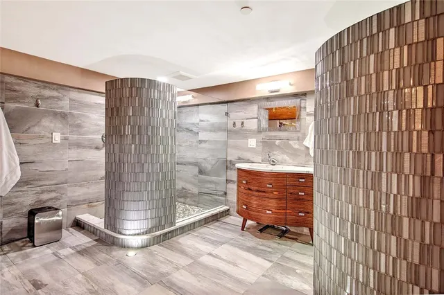 $549,000 | 10 Exchange Court, Unit 203, Pawtucket, RI 02860