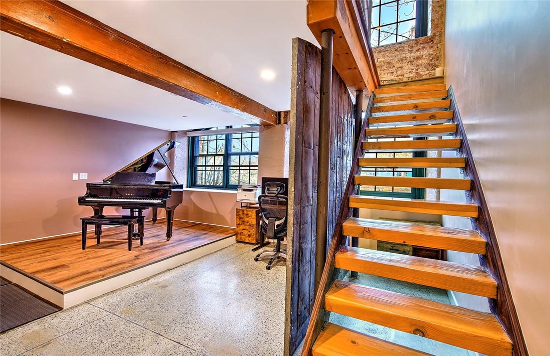 10 Exchange Court, Unit 203 Pawtucket, RI 02860 - Photo 41 of 49 Lower Lever