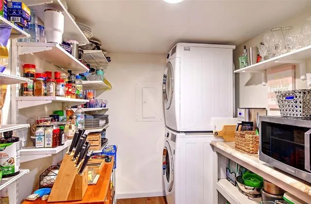 $549,000 | 10 Exchange Court, Unit 203, Pawtucket, RI 02860