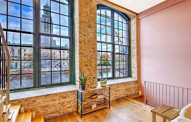 $549,000 | 10 Exchange Court, Unit 203, Pawtucket, RI 02860