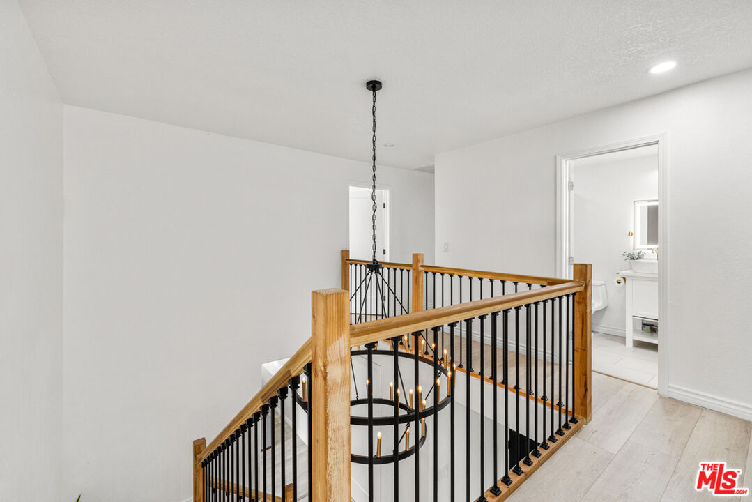 2313 Rynerson Court Simi Valley, CA 93065 - Photo 20 of 37