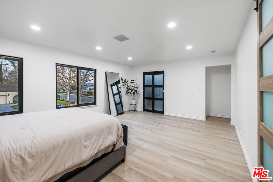 2313 Rynerson Court Simi Valley, CA 93065 - Photo 22 of 37