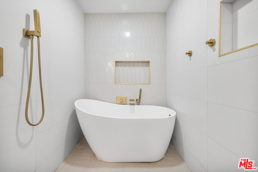 2313 Rynerson Court Simi Valley, CA 93065 - Photo 25 of 37