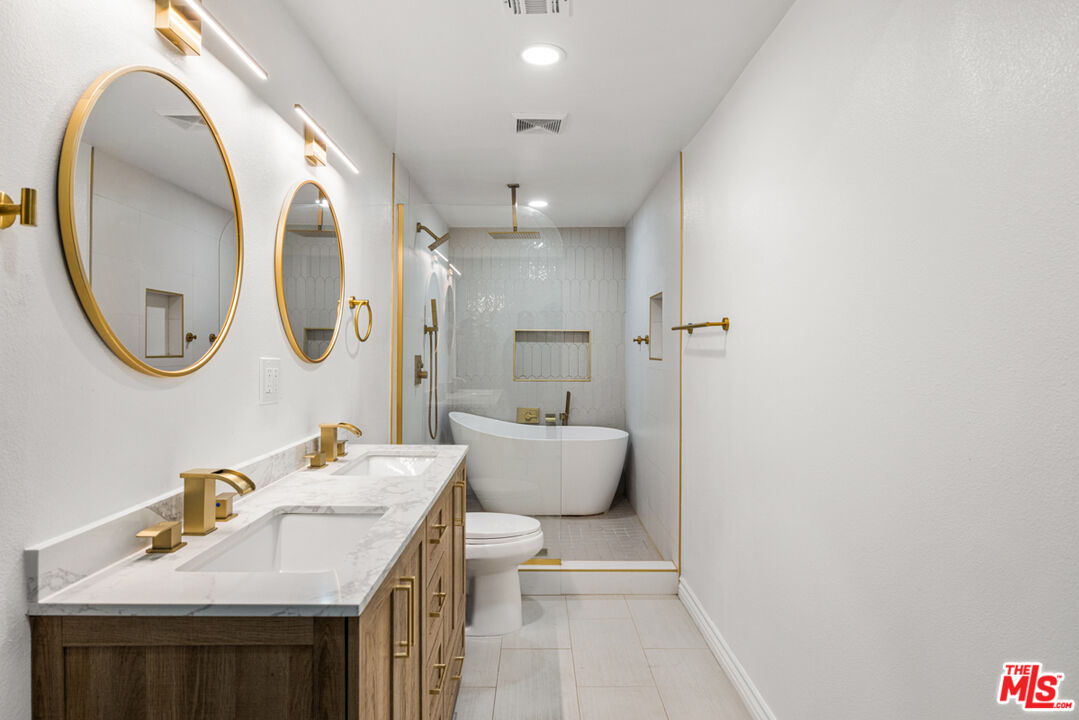 2313 Rynerson Court Simi Valley, CA 93065 - Photo 26 of 37