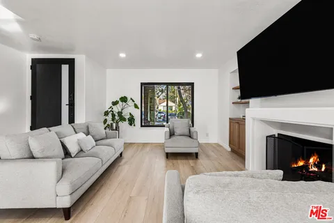 $1,175,000 | 2313 Rynerson Court, Simi Valley, CA 93065