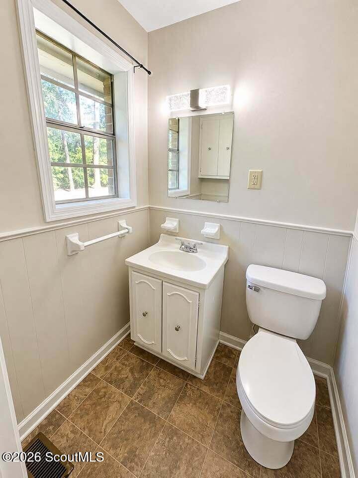 2329 Ware Street Blackshear, GA 31516 - Photo 12 of 23
