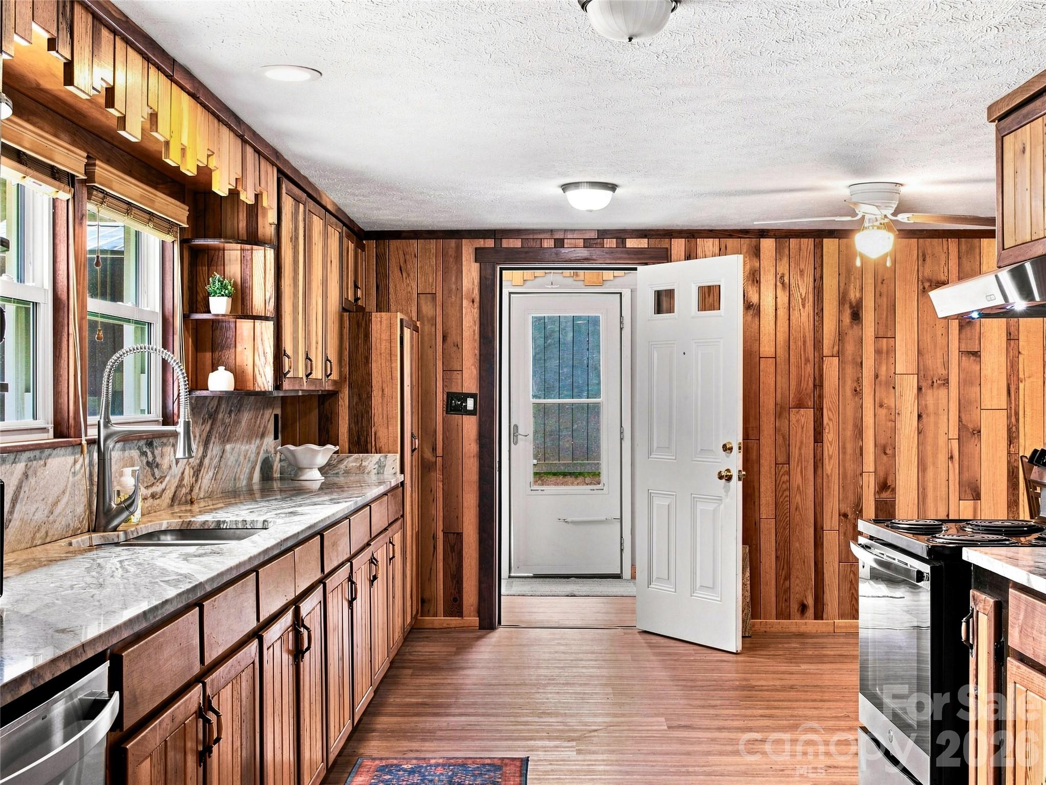 91 Rice Branch Road Asheville, NC 28804 - Photo 19 of 46 Gallery Image 19
