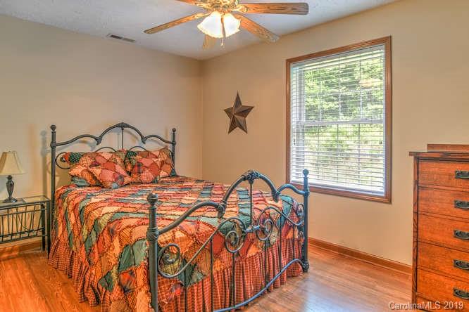 964 Sorrells Cove Road Clyde, NC 28721 - Photo 16 of 33
