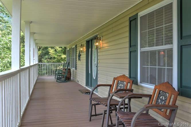 964 Sorrells Cove Road Clyde, NC 28721 - Photo 3 of 33