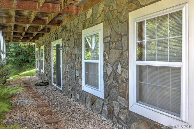 964 Sorrells Cove Road Clyde, NC 28721 - Photo 22 of 33