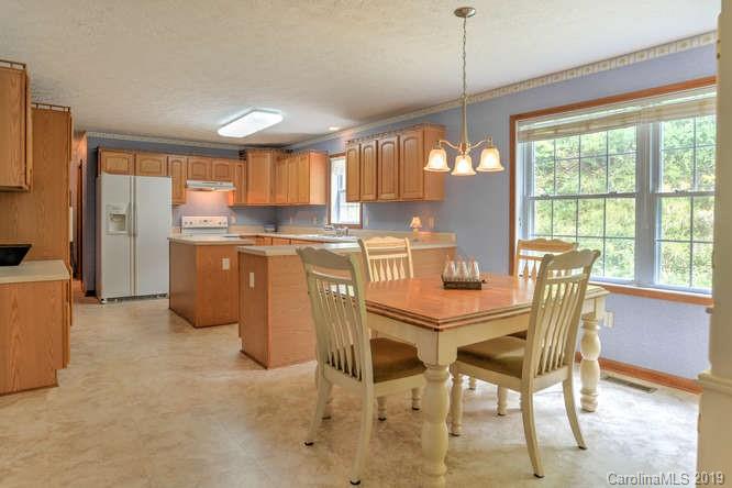 964 Sorrells Cove Road Clyde, NC 28721 - Photo 5 of 33