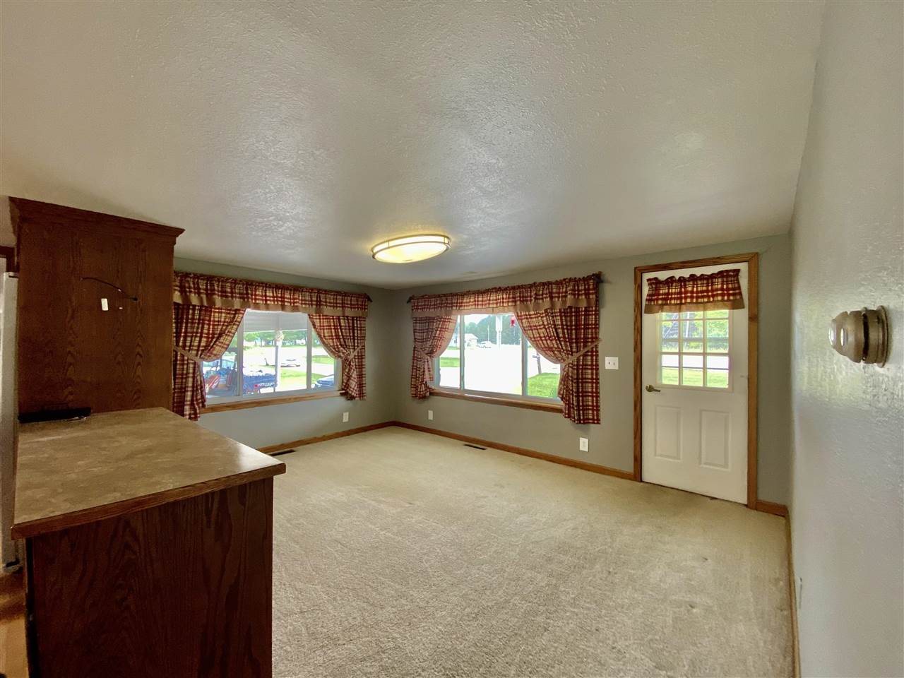 6405 Round Lake Road Gladwin, MI 48624 - Photo 28 of 64