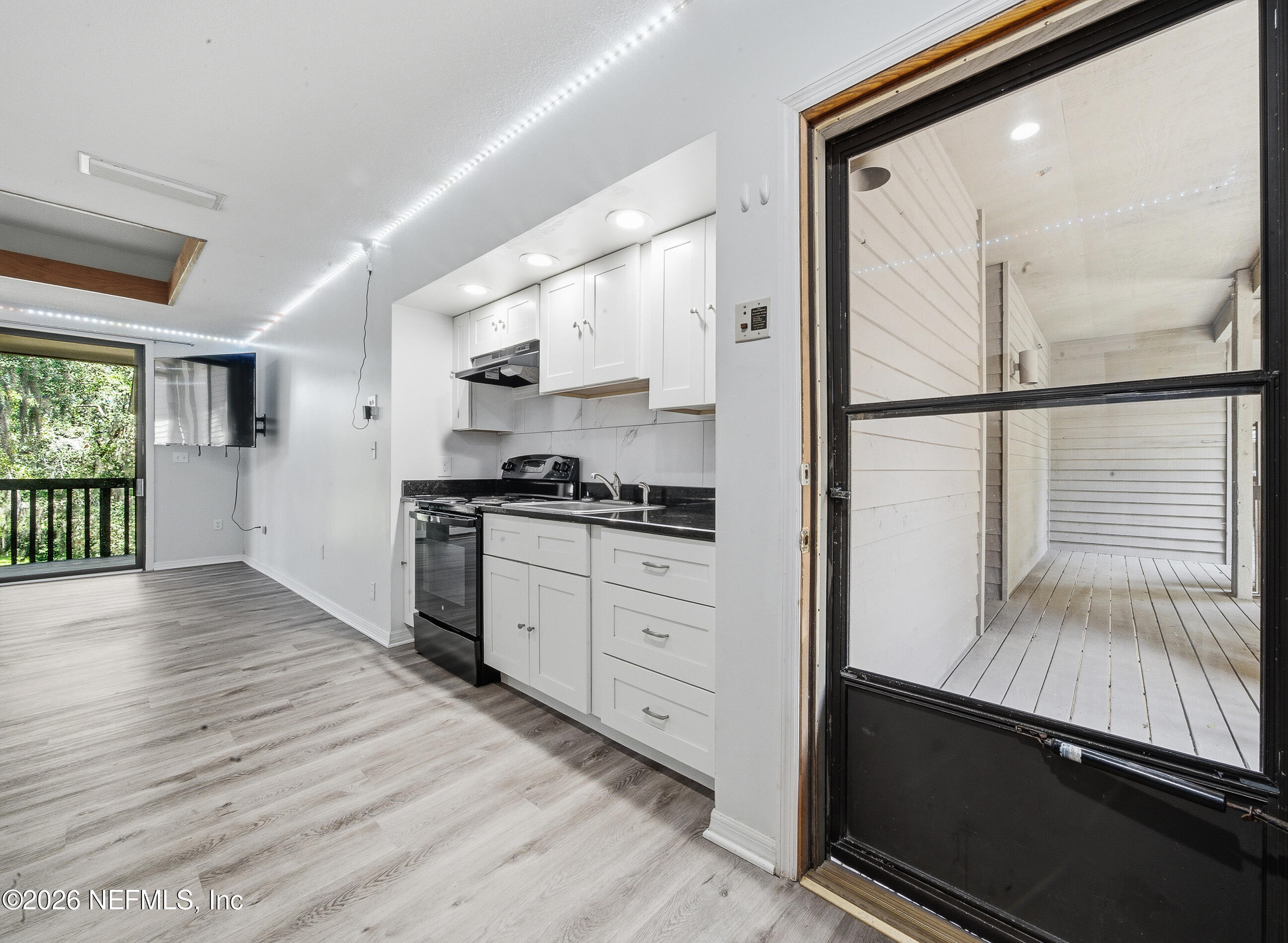 Kitchen c