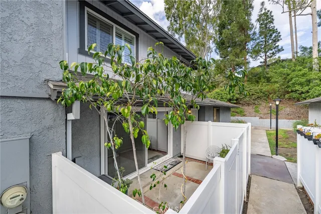 a view of a tennis court