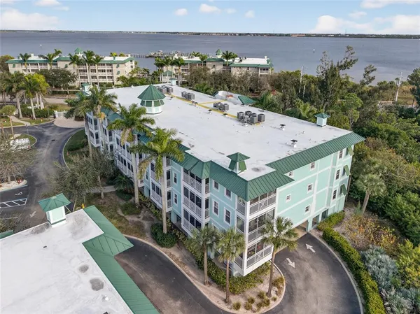 $189,900 | 5115 Melbourne Street, Unit A303, Punta Gorda, FL 33980