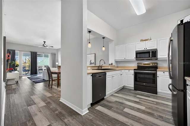 $189,900 | 5115 Melbourne Street, Unit A303, Punta Gorda, FL 33980