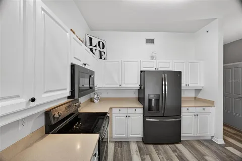 $189,900 | 5115 Melbourne Street, Unit A303, Punta Gorda, FL 33980