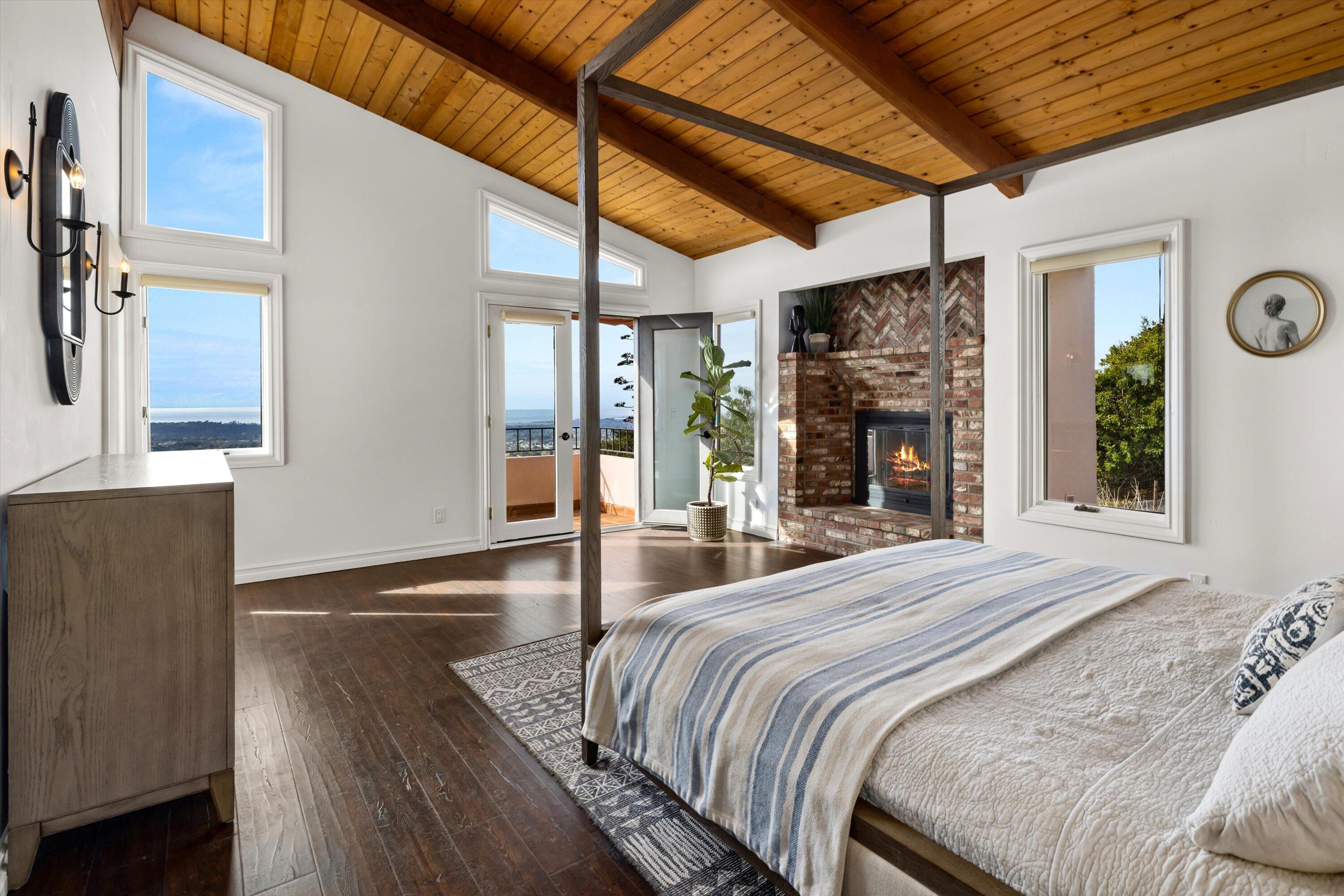 1260 Northridge Road Santa Barbara, CA 93105 - Photo 15 of 46 Primary Suite1_1260 Northridge
